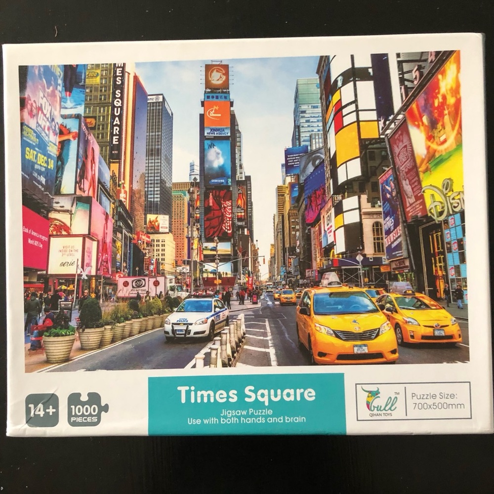 Vibrant ‘Times Square’ 1000-piece puzzle